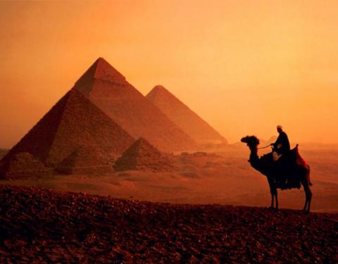 Piramitlerin Gizemi ve Sırları